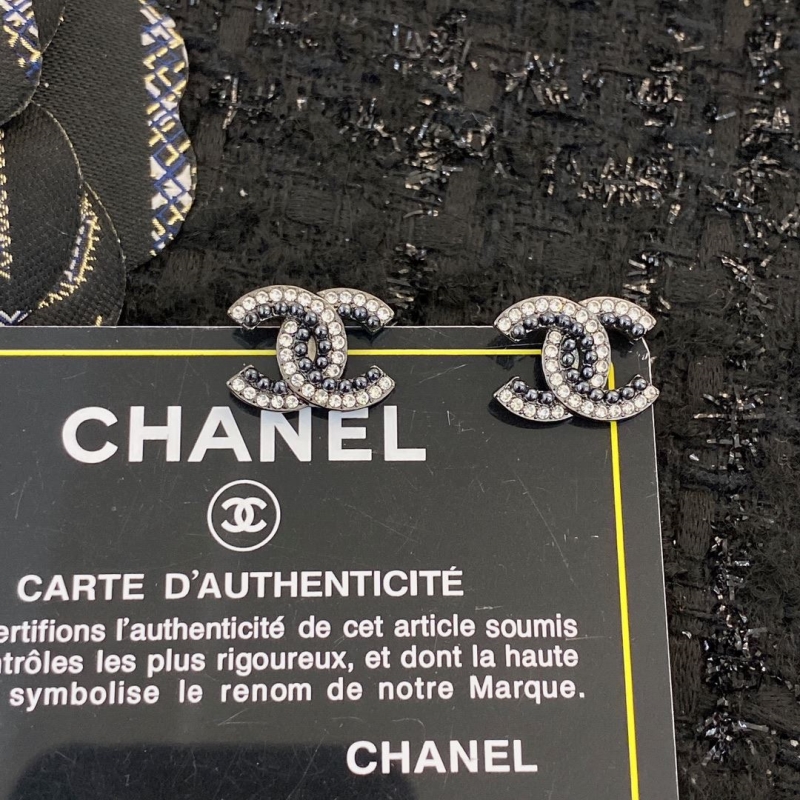 Ch**el earrings